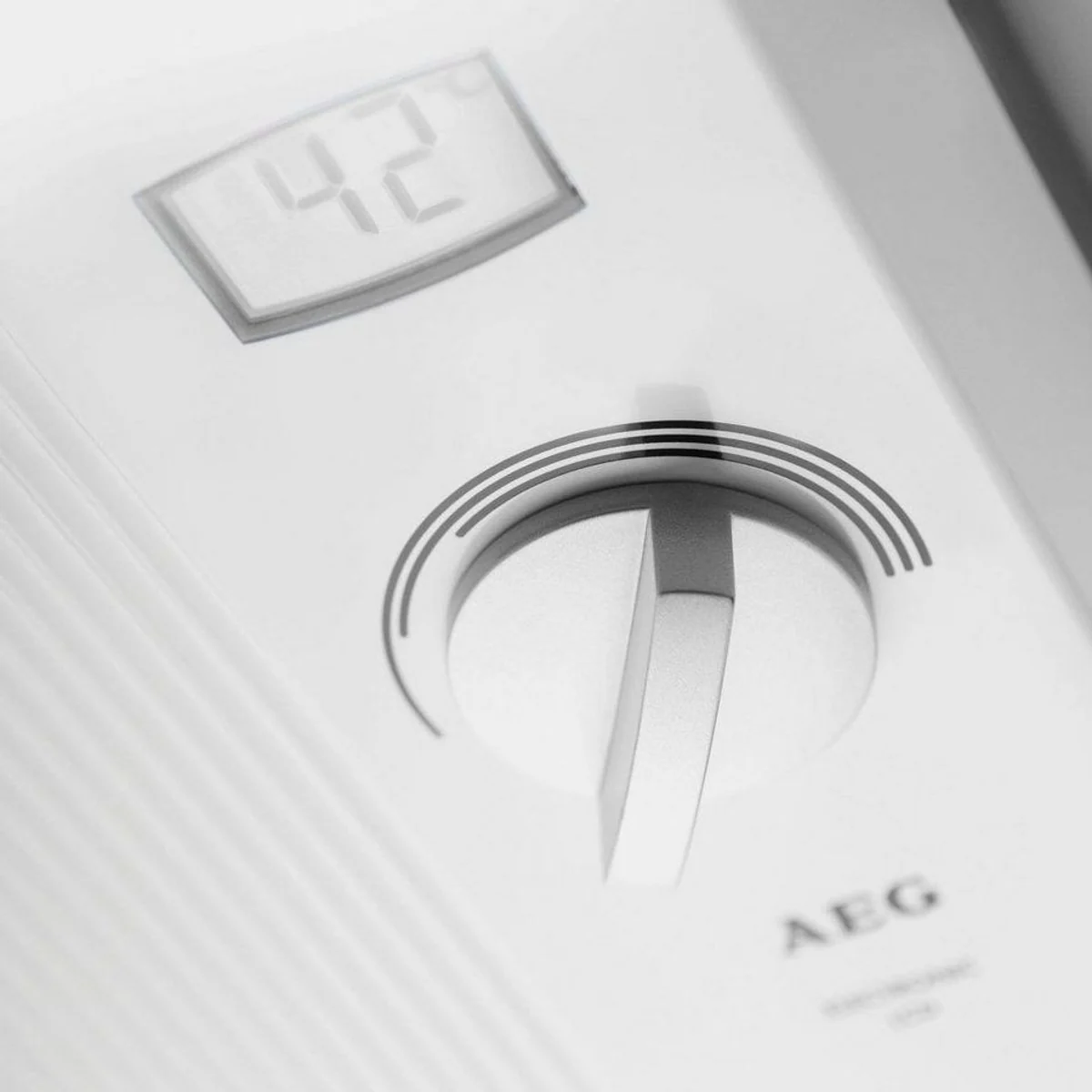 AEG Haustechnik DDLE Durchlauferhitzer, gradgenaue Temperaturwahl, platzsparend, LC-Display 5