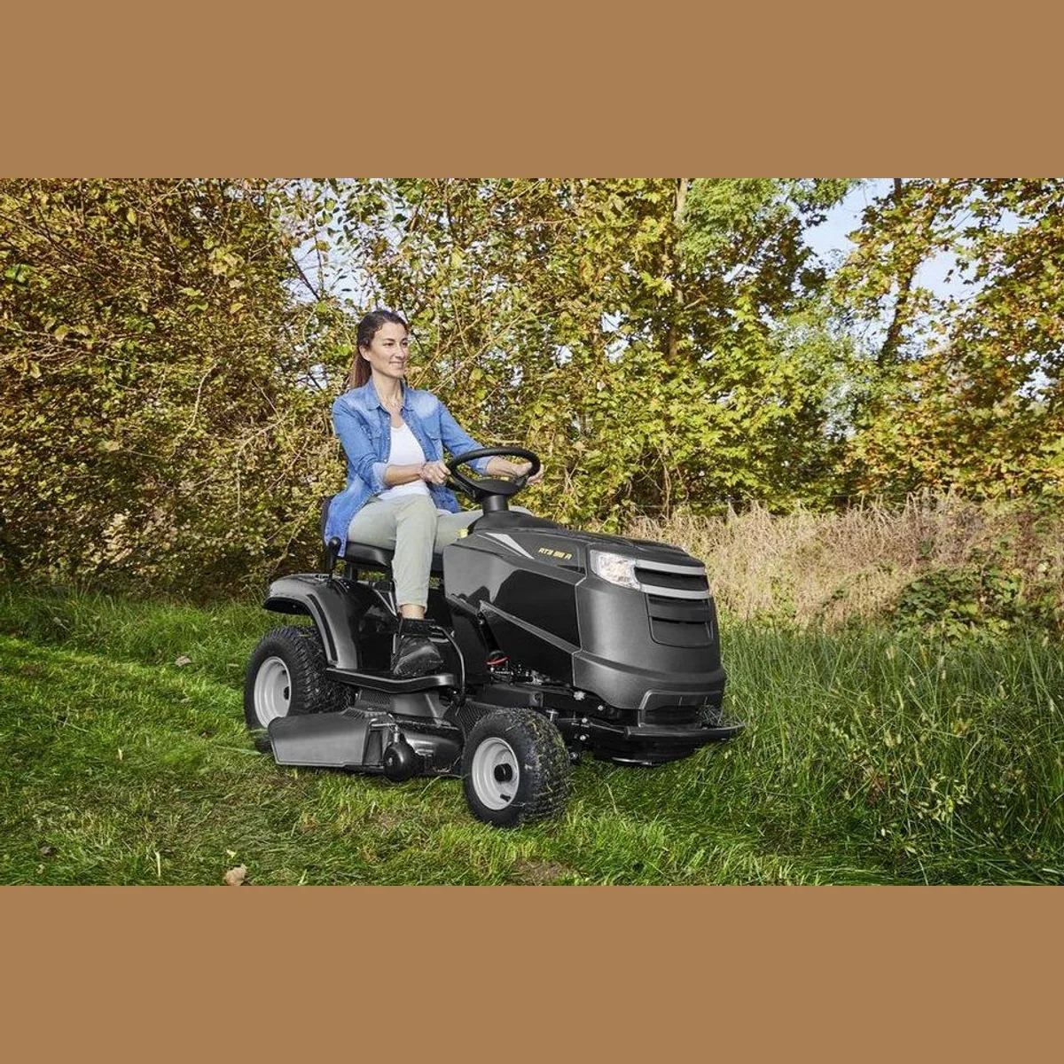 Alpina-Garden Rasentraktor AT3 98 A, 98 cm Schnittbreite, 6,5 kW Motor 2