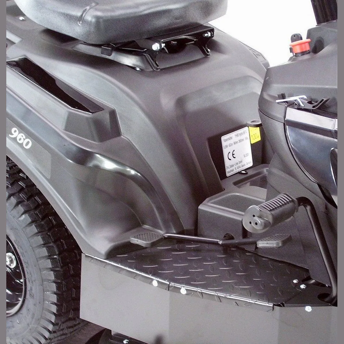 Apex Benzinrasenmäher 960 Hydrostat, 11PS Leistung, 210L Fangkorb, Elektrostart 3