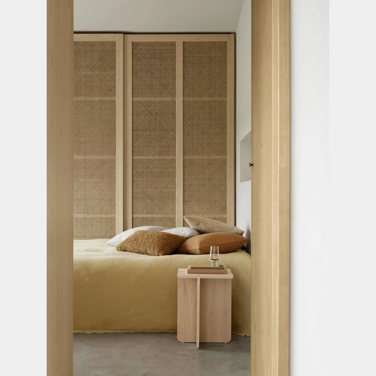 blomus Engawa Hocker, modernes Eichenholz, japanische Inspiration, vielseitig einsetzbar 4