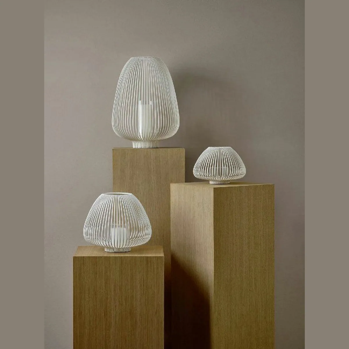 blomus LYVA Laternen-Set, elegantes Design, wetterfest, 3 Größen 2