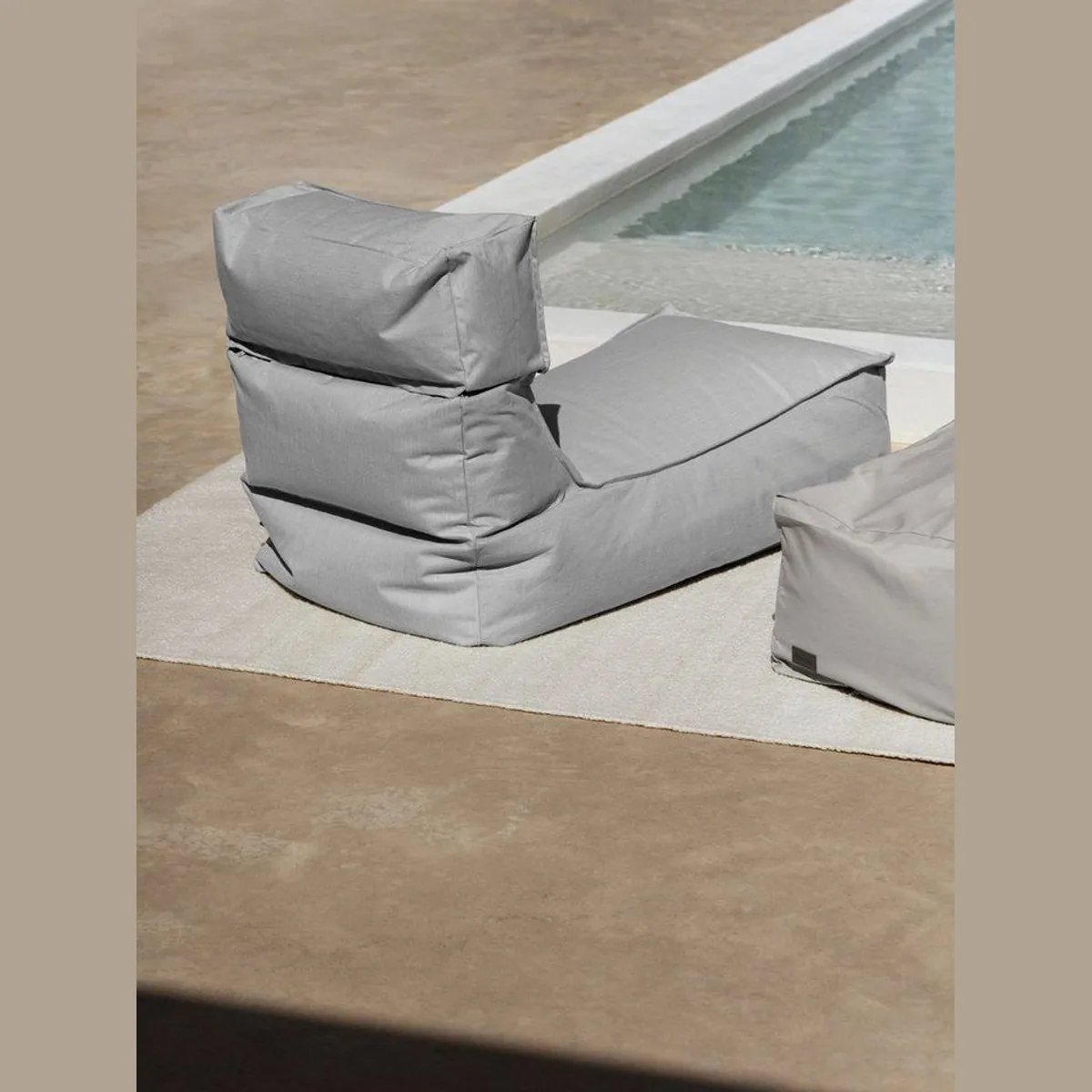 blomus STAY Gartenliege, wasserabweisend, UV-beständig, pflegeleicht — 60x120cm 5