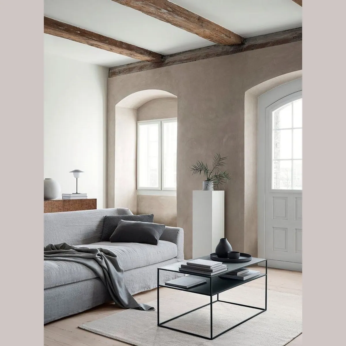 blomus FERA Couchtisch, zeitloses Design, pflegeleicht, robuste Materialien — 45x90x50cm 2