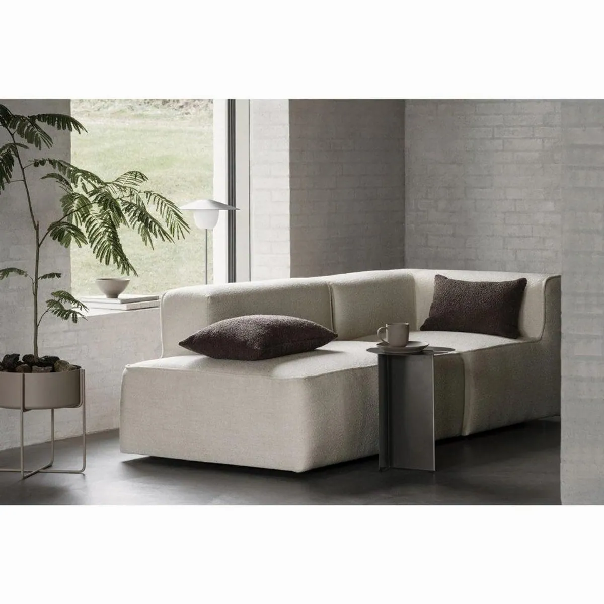 blomus Oru Beistelltisch, elegantes Design, vielseitig einsetzbar, wetterfest 3