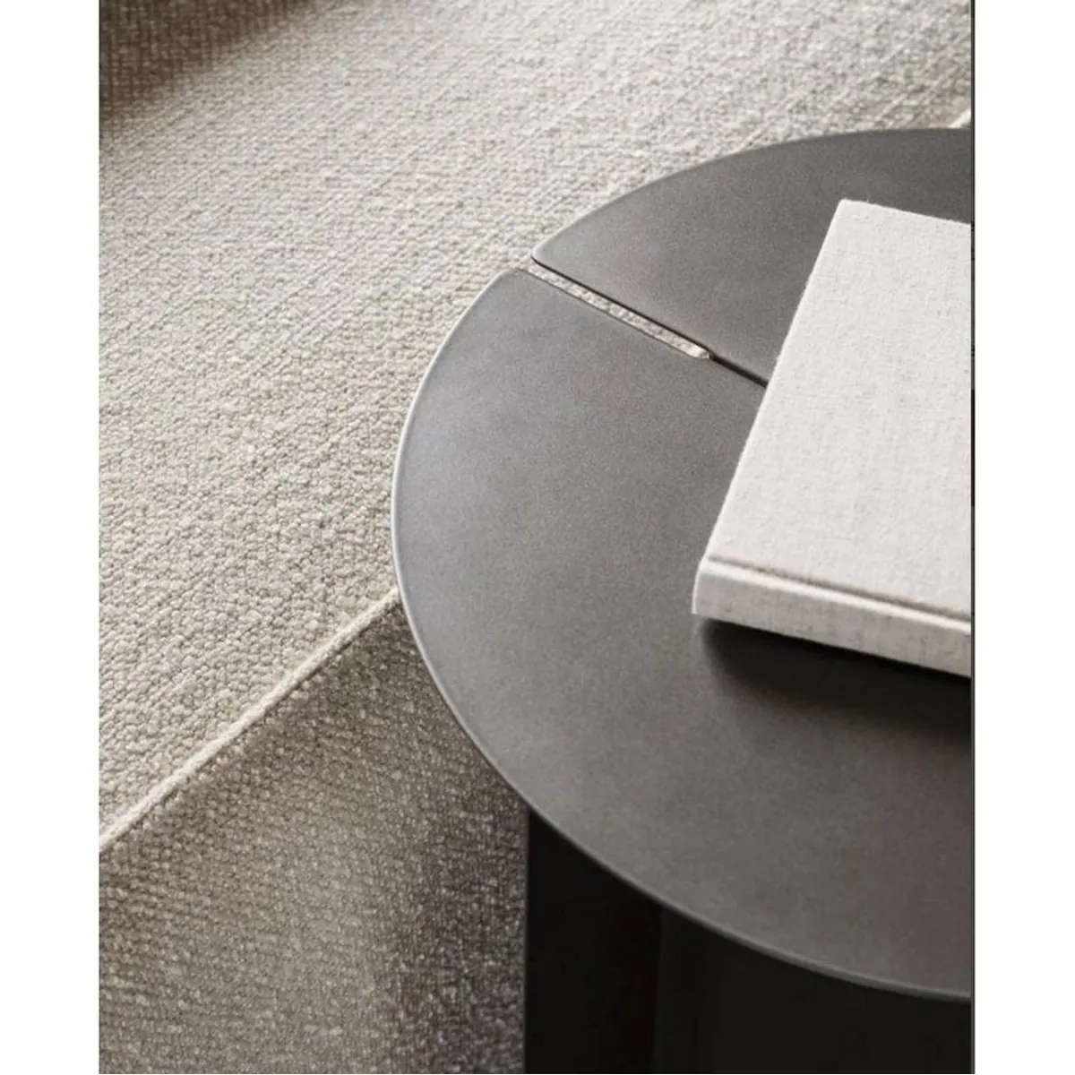 blomus Oru Beistelltisch, elegantes Design, vielseitig einsetzbar, wetterfest 4