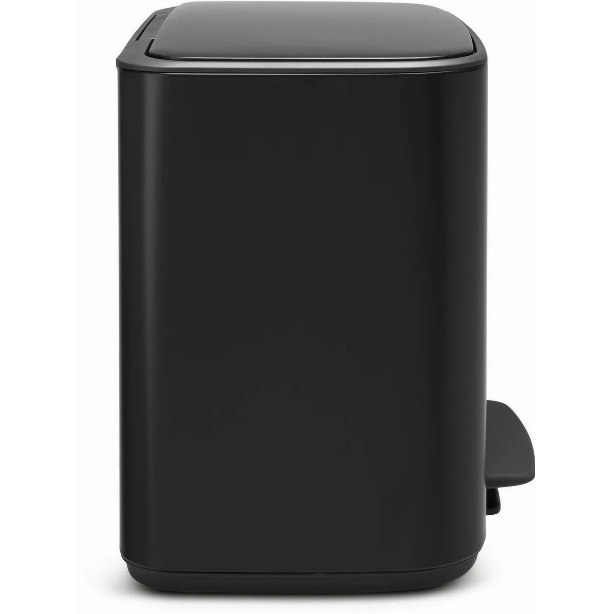 Brabantia Bo Treteimer 11 + 23L, hygienische Pedalbedienung, sanft schließender Deckel 3