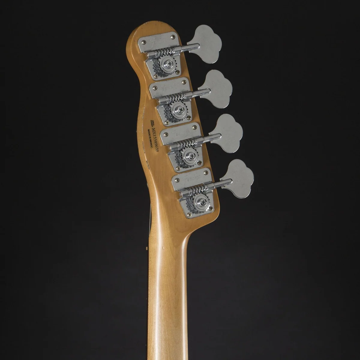 Fender Mike Dirnt Precision Bass, 4-Saiter, passive Elektronik, Koffer inklusive 5