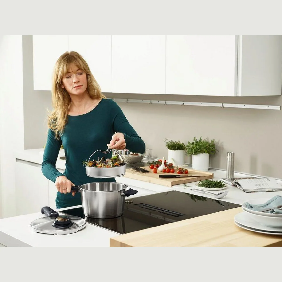 Fissler Vitavit Premium Schnellkochtopf Set, 4-teilig, Edelstahl 18/10, einstellbare Kochstufen 4