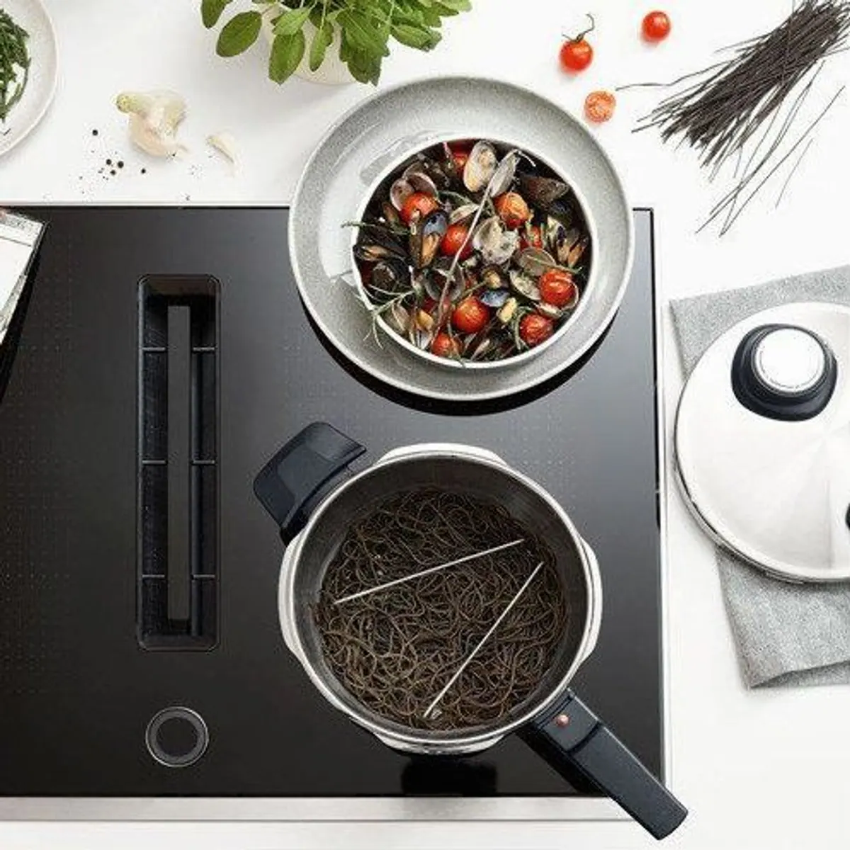 Fissler Vitavit Premium Schnellkochtopf, 2-tlg. Set – effizientes Kochen, hochwertige Materialien, Made in Germany 5