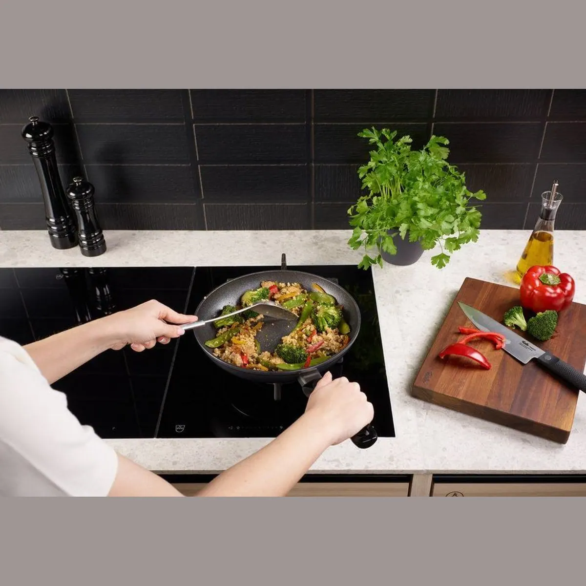 Fissler Adamant Classic Pfannen-Set, kratzfest, 2-tlg. — Ø 24 & 28 cm 5