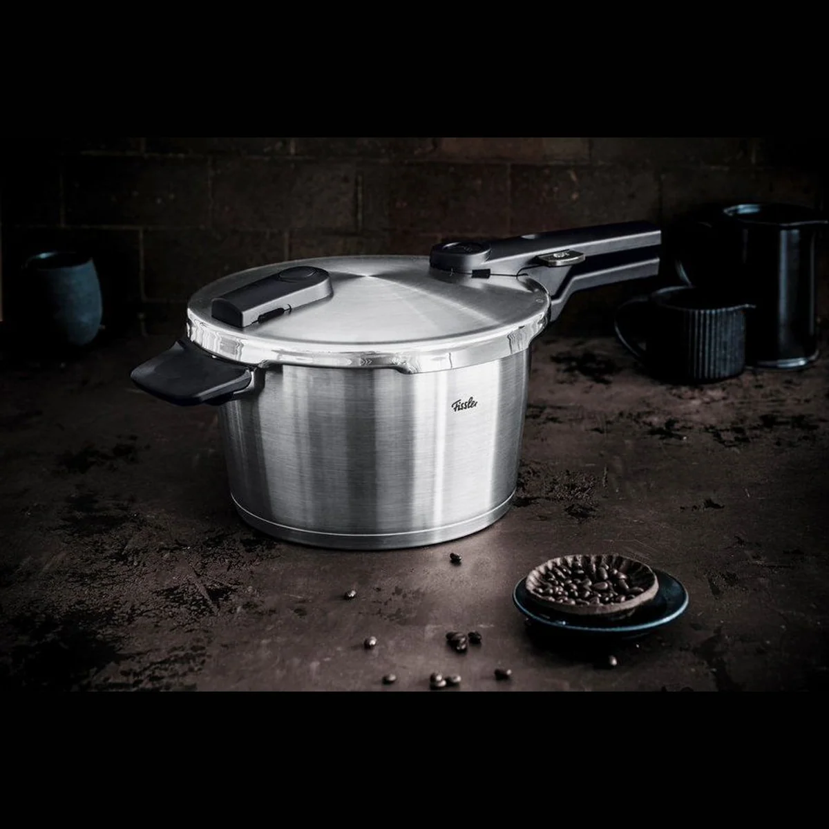 Fissler Vitaquick Premium Schnellkochtopf, 70% schnellere Garzeit, 50% Energieersparnis 2