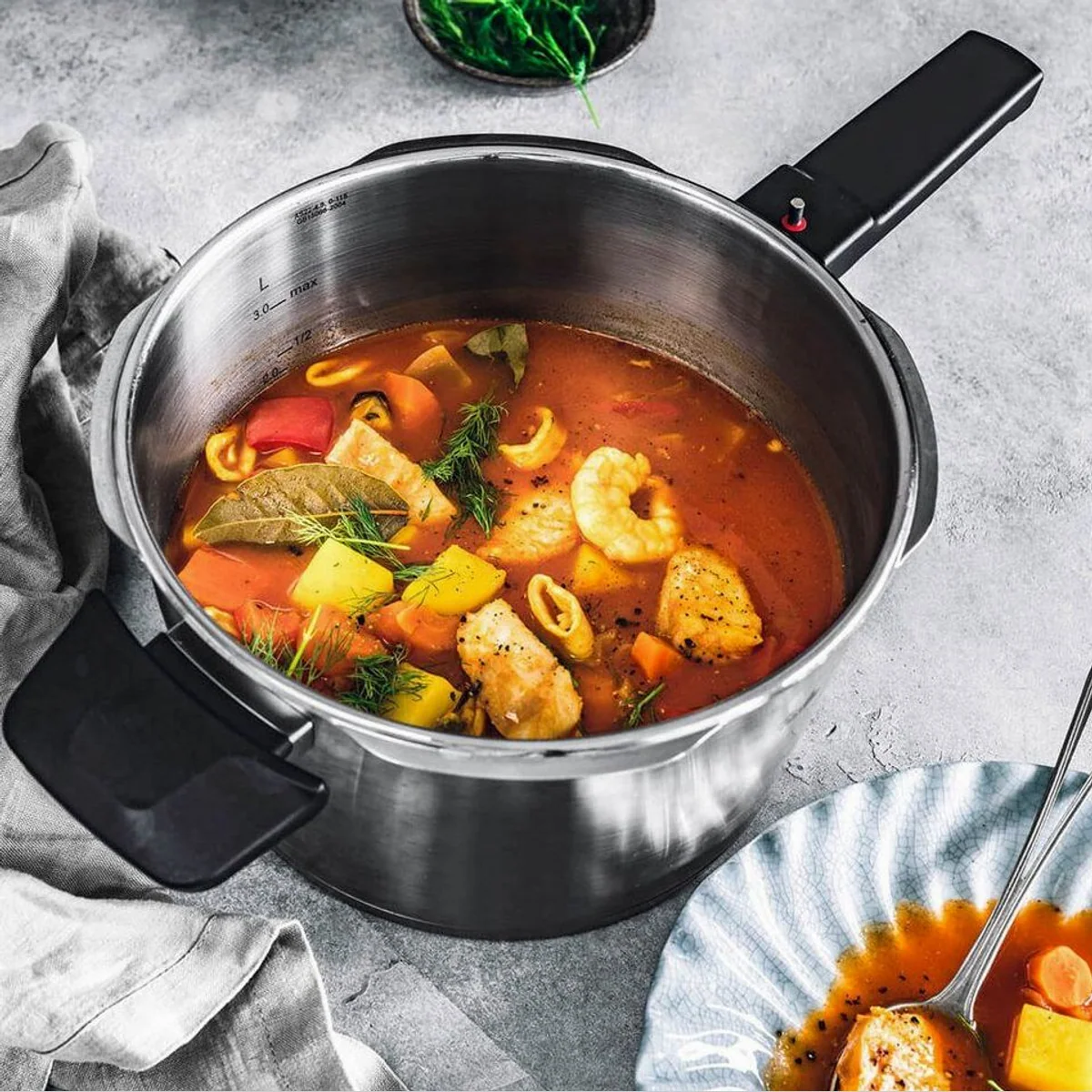 Fissler Vitaquick Premium Schnellkochtopfset, 3,5L & 6L, aus recyceltem Edelstahl 3