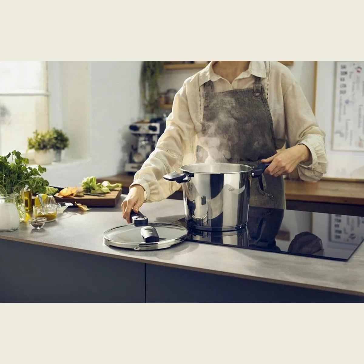 Fissler Vitaquick Elemental Schnellkochtopf, 3-teiliges Set mit zwei Garstufen 5