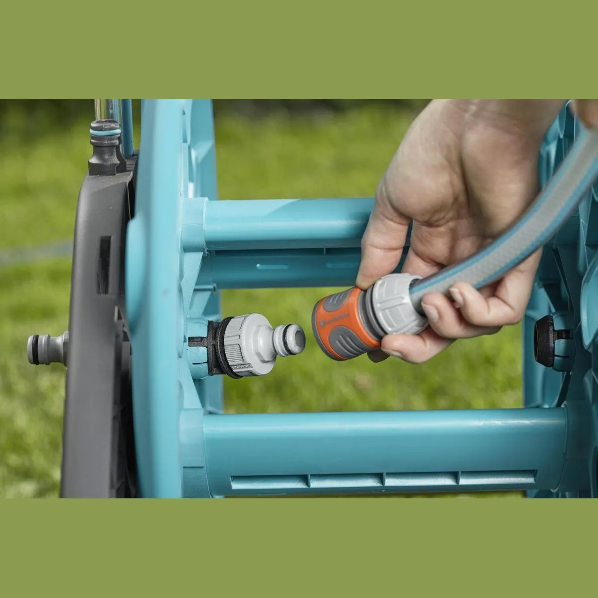 Gardena CleverRoll M Easy Set, 20 m Schlauch, ergonomische Handhabung, frostbeständig 4