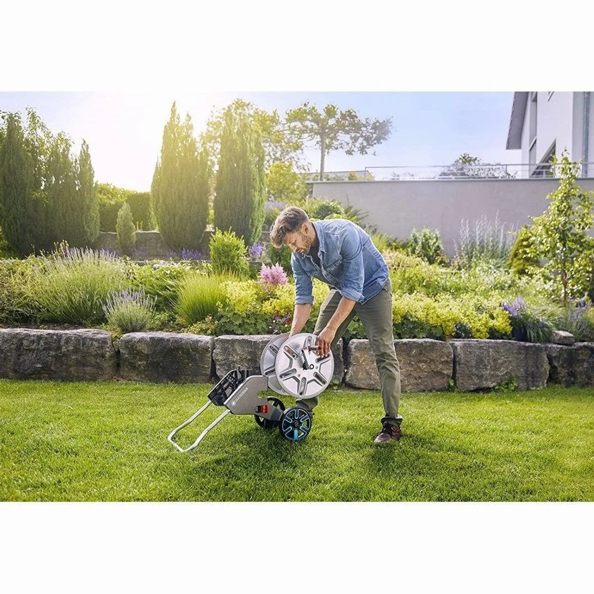 GARDENA CleverRoll Schlauchwagen, einziehbar, bis 100 m Schlauch, frostsicher 5