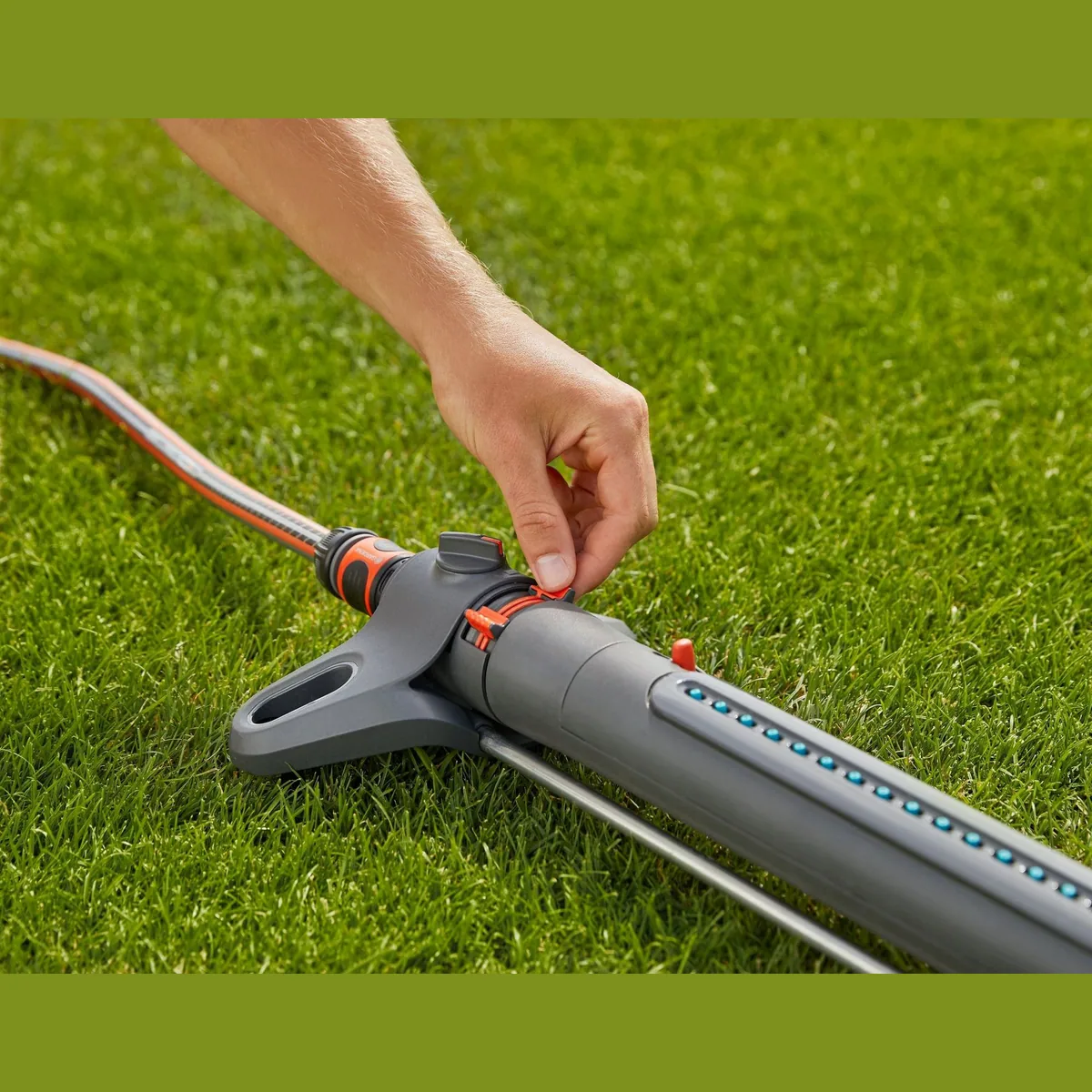 GARDENA AquaZoom L Viereckregner, für Flächen bis 350 m², präzise und flexible Bewässerung 3