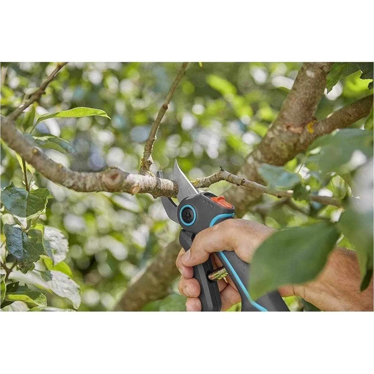 GARDENA AssistCut Gartenschere 12222-20, ergonomisches Design, 5x Schneidkraft 5