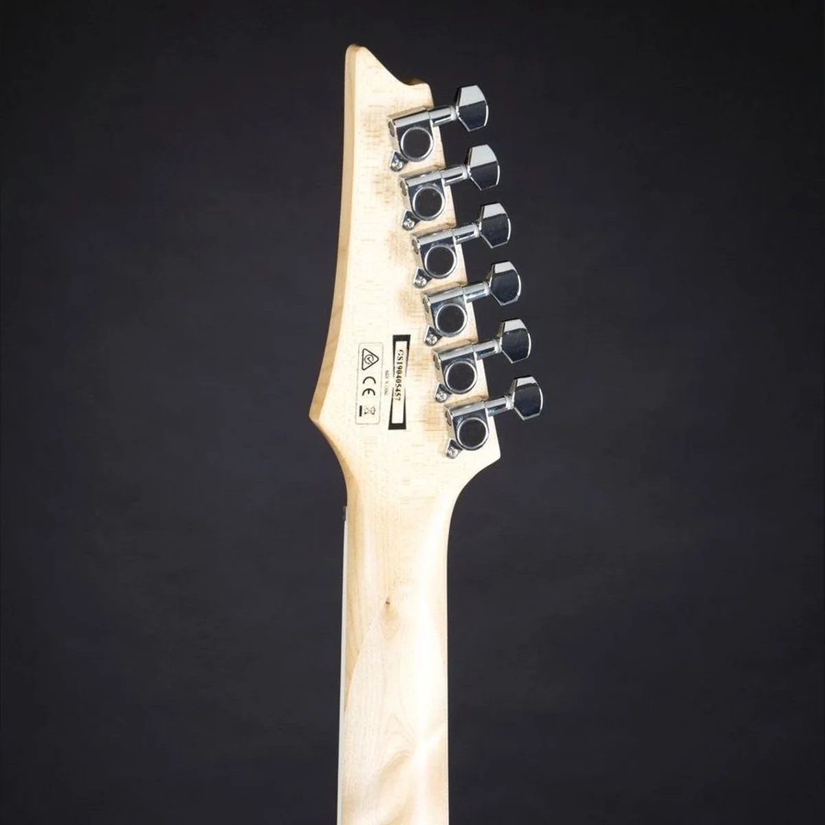 Ibanez Gio GRG170DX-BKN E-Gitarre, vielseitig, komfortabel, klangstark 4