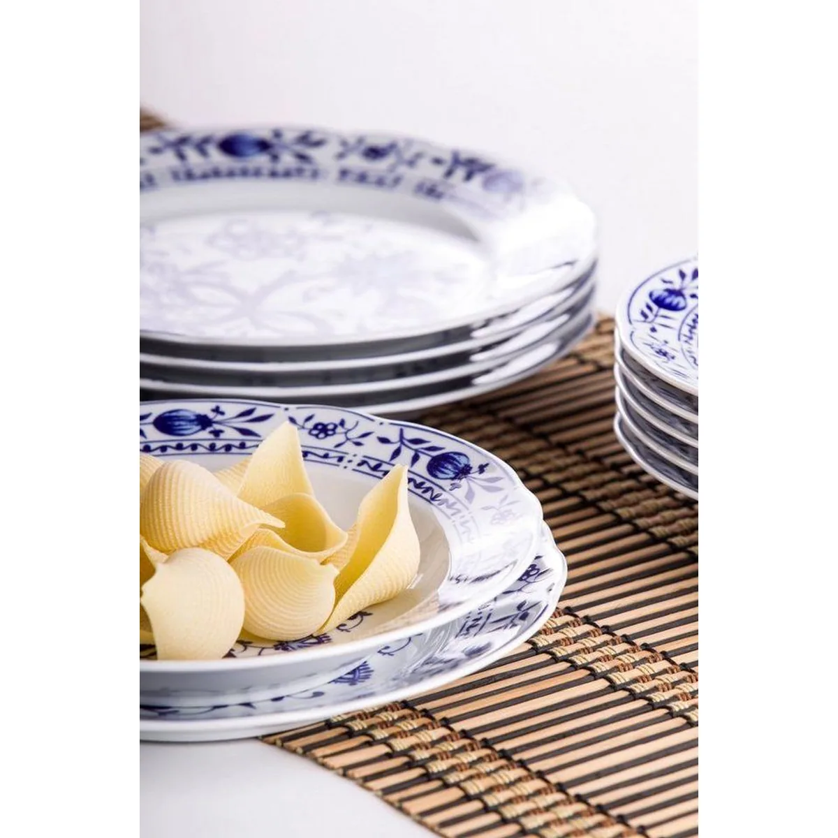 KAHLA Tafelservice Zwiebelmuster, 12-teilig, für 6 Personen, Porzellan, Made in Germany 3