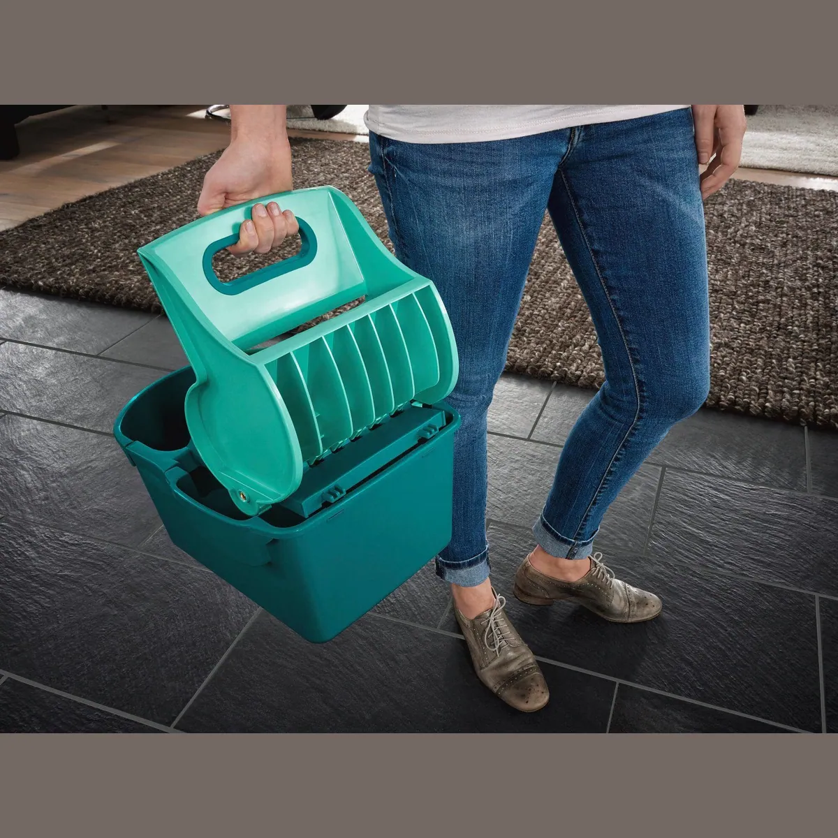 Leifheit Wischtuchpresse Profi Compact, platzsparend, 8l Fassungsvermögen, Hebelwirkung 4