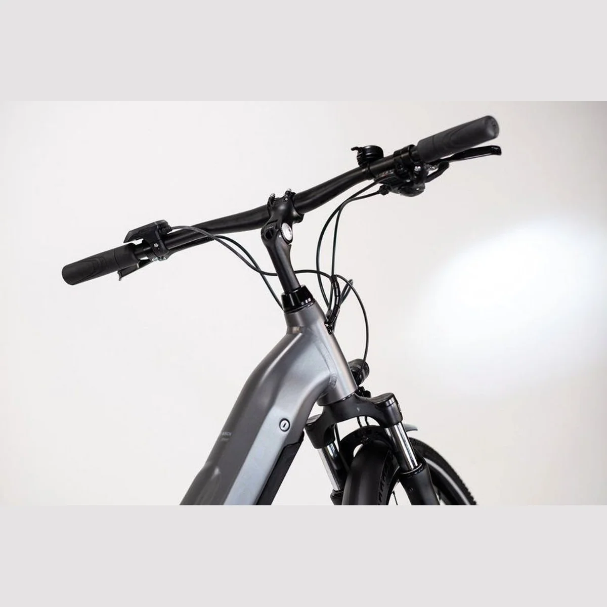 PUCH C5.3 E-Bike Trekkingrad, Bosch Performance Motor, 500 Wh Akku, 9-Gänge 3