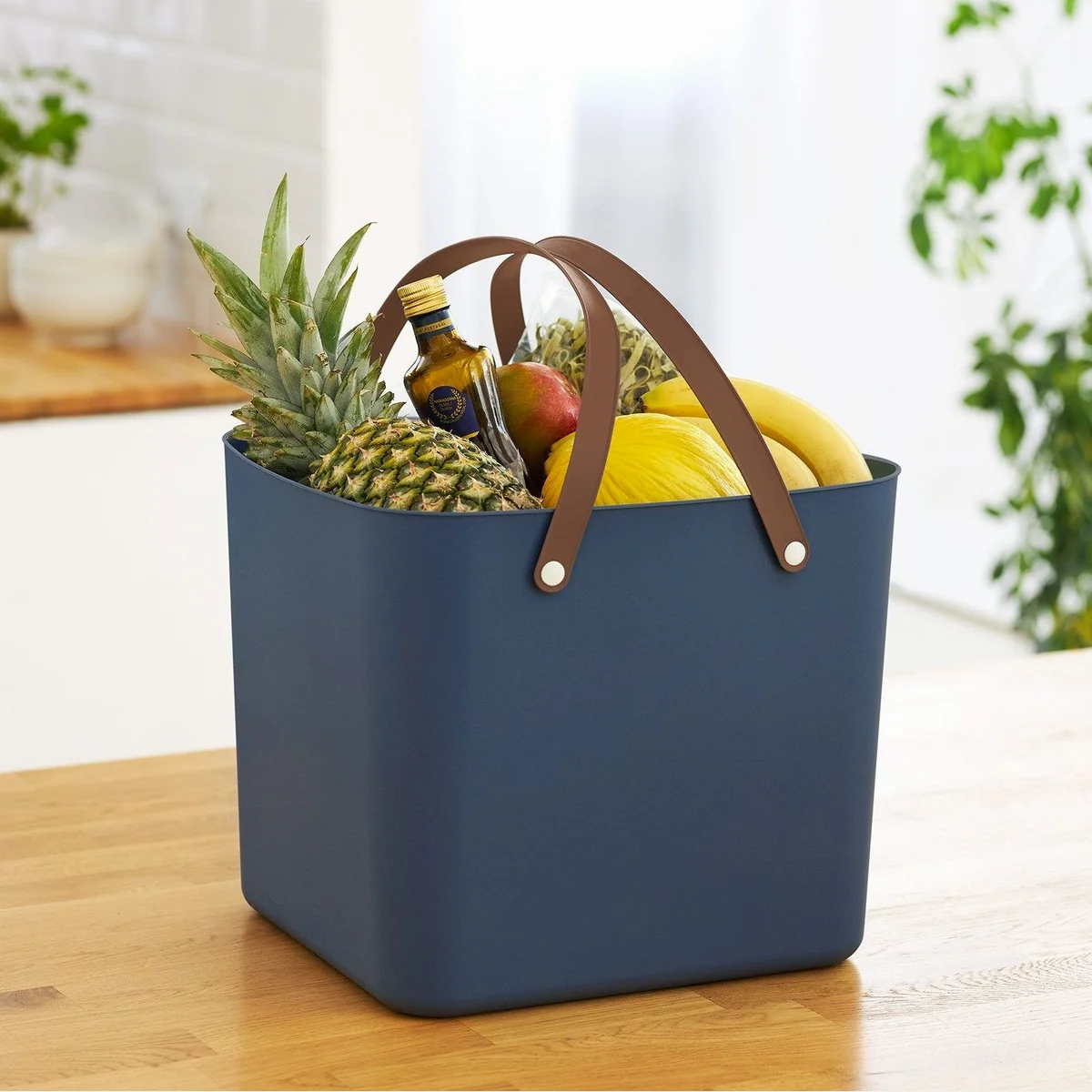 Rotho Albula Einkaufskorb, 40 l Fassungsvermögen, ergonomische Griffe 5