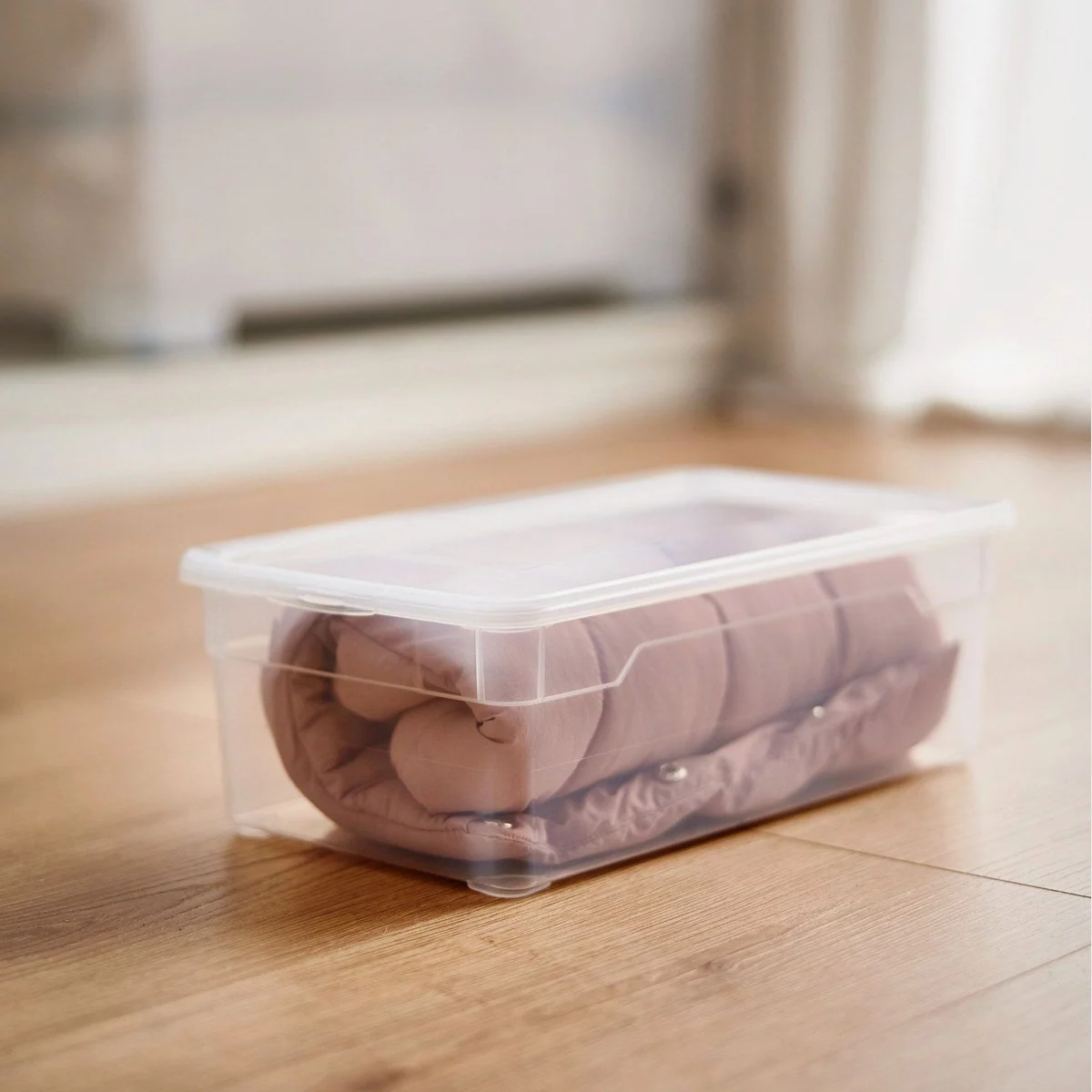 Rotho Stapelbox 5L, transparentes Design, stapelbar und kombinierbar 5