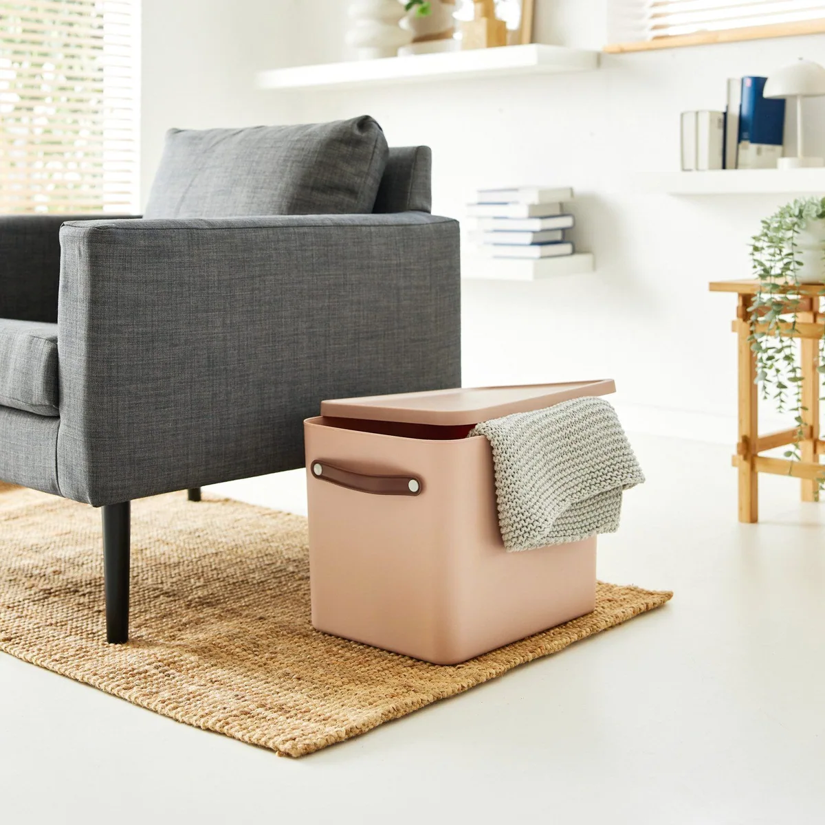 ROTHO MALOJA Aufbewahrungsbox, 27 l, ergonomische Griffe, 98% recycelter Kunststoff 4