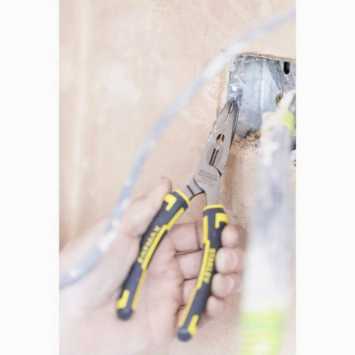 Stanley FatMax Spitzzange, gebogen, 200mm — hohe Präzision, ergonomisches Design, langlebige Materialien 4