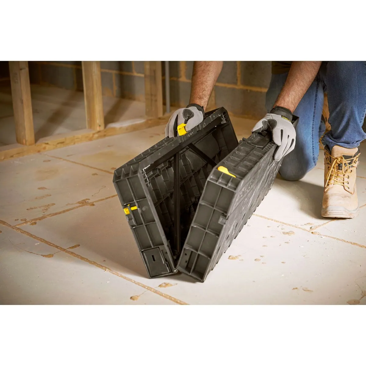 STANLEY Tragbare Werkbank Essential, bis 320 kg belastbar, klappbar, große Arbeitsfläche 5