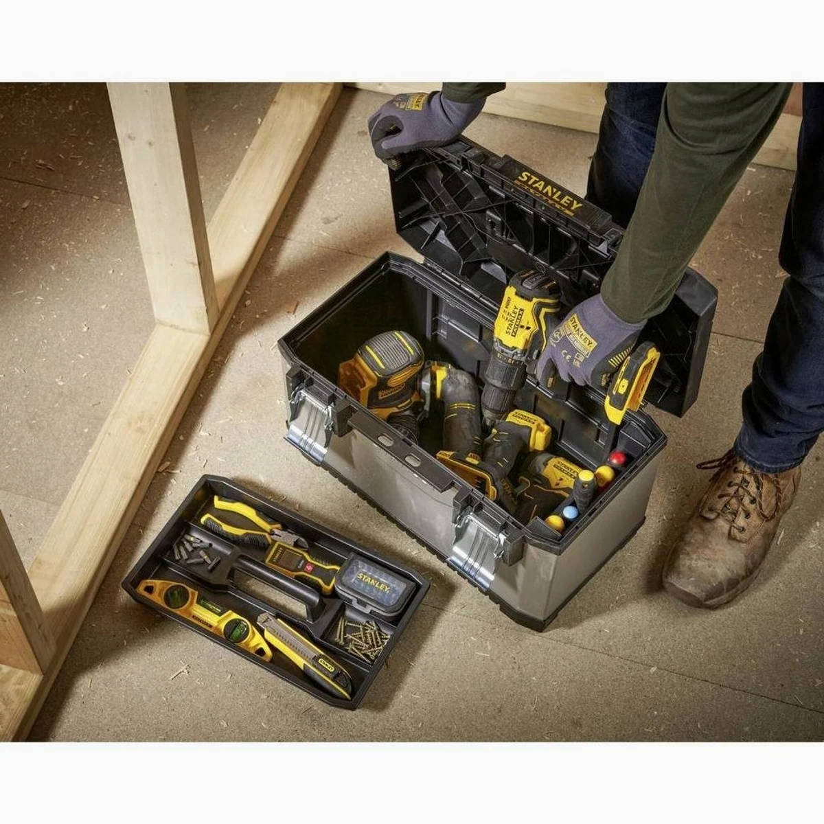STANLEY Werkzeugkoffer Fatmax, robustes Metall, praktische Fächer 4