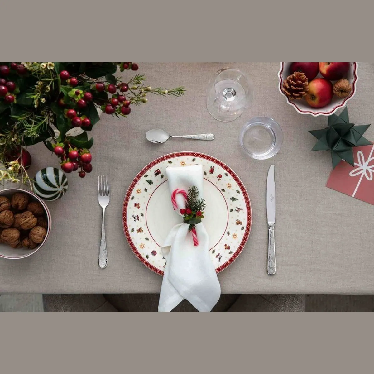 Villeroy & Boch Toy’s Delight Tafelservice, 12-teilig, für 6 Personen, Premium-Porzellan 2