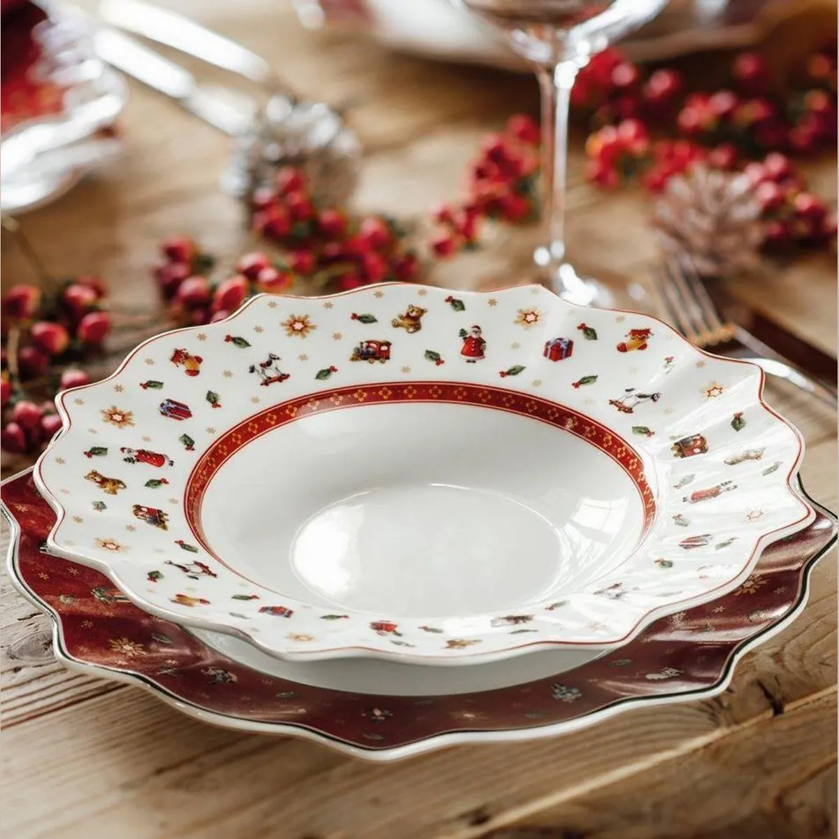 Villeroy & Boch Toy's Delight Tafelservice, elegantes Design, 12-teilig, 6 Personen 3