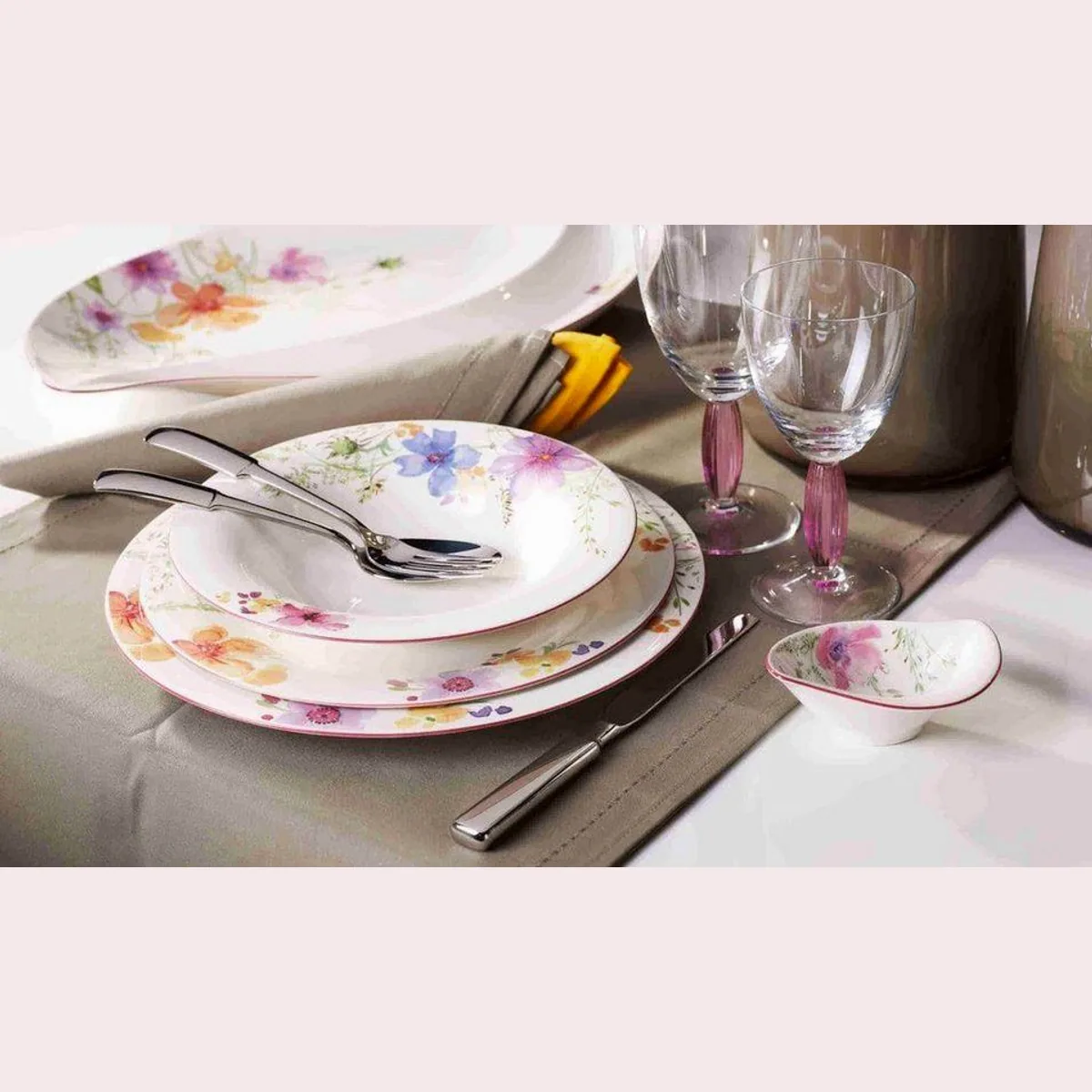 Villeroy & Boch Mariefleur Basic Teller-Set, 18-teilig, elegantes Blumendekor 3