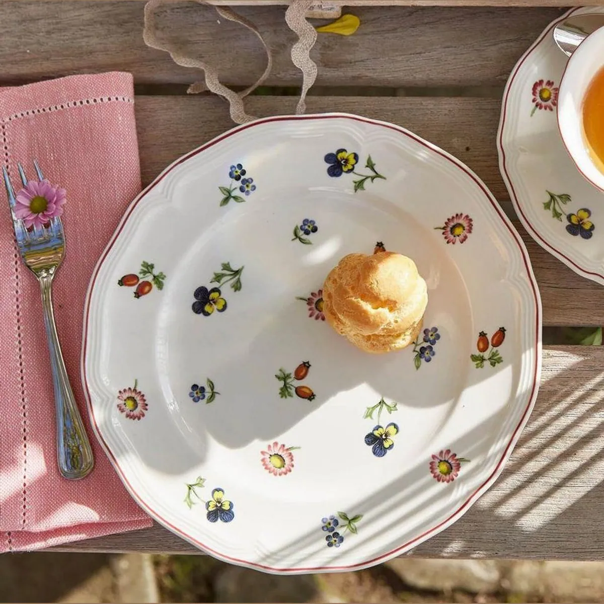Villeroy & Boch Frühstücks-Geschirrset Petite Fleur, 18-teilig, für 6 Personen 5