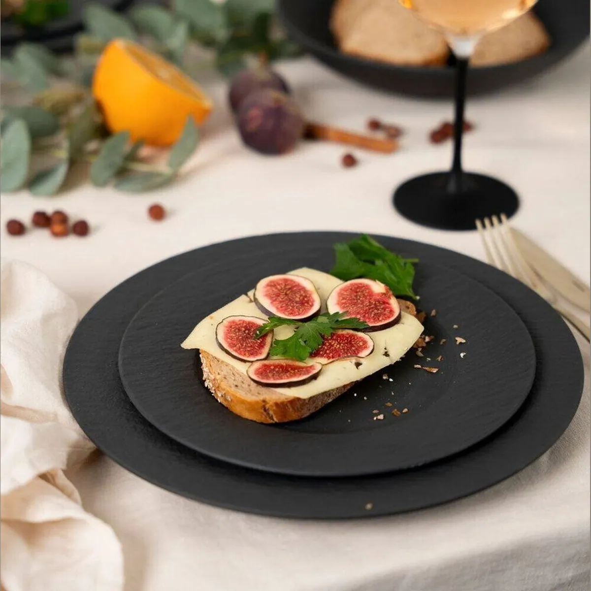 Villeroy Manufacture Rock Geschirr-Set, 18-tlg., Premium Porcelain, schwarz 4