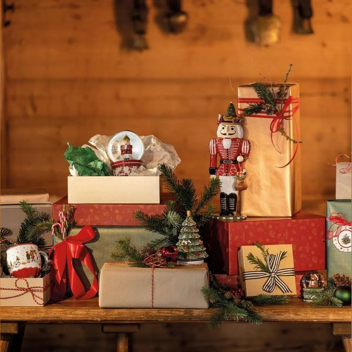 Villeroy Dekofigur Christmas Toys Nussknacker, nostalgisches Design, vielseitig kombinierbar 5
