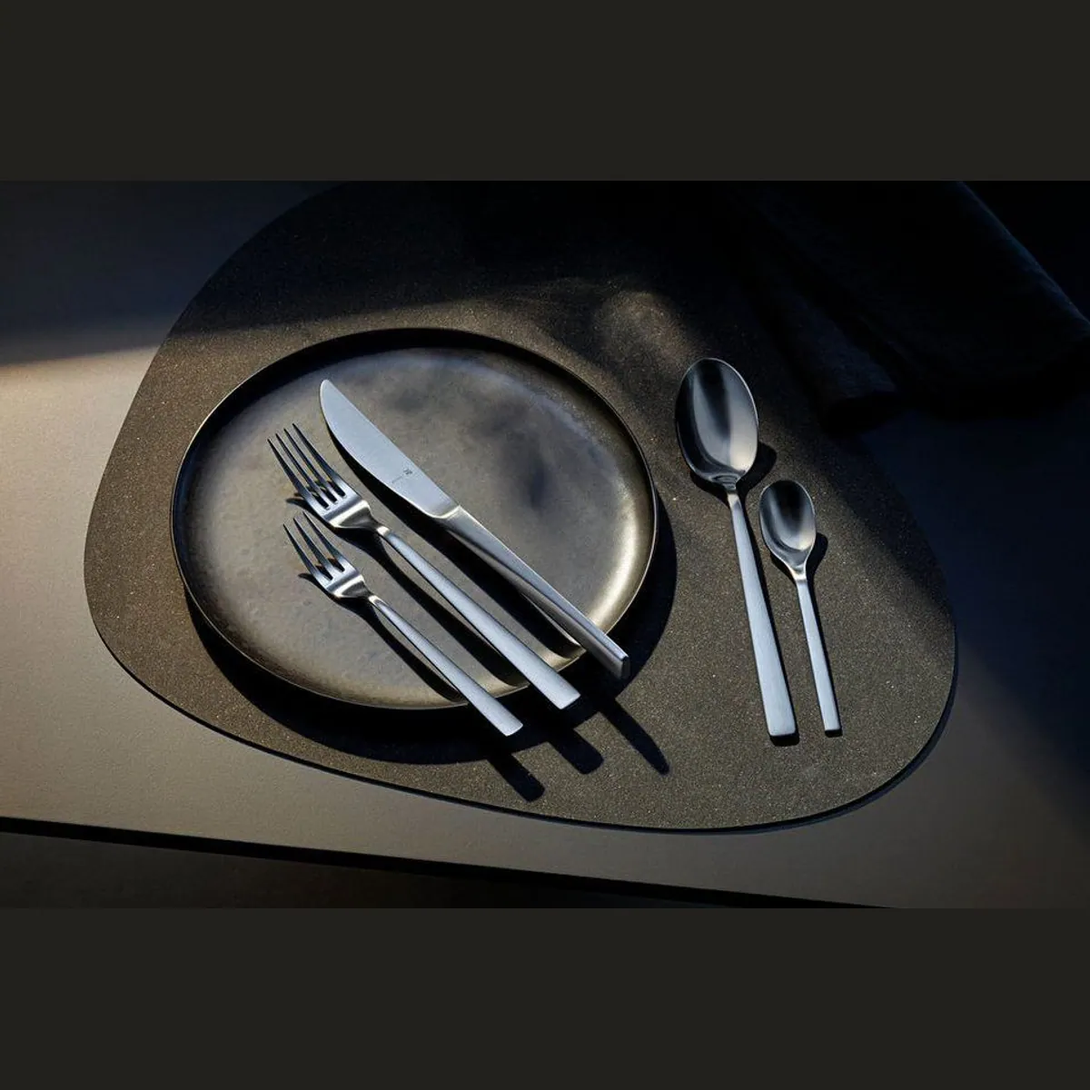 WMF Besteck-Set Corvo, 30-teilig, ergonomisch, kratzbeständig, spülmaschinenfest 4