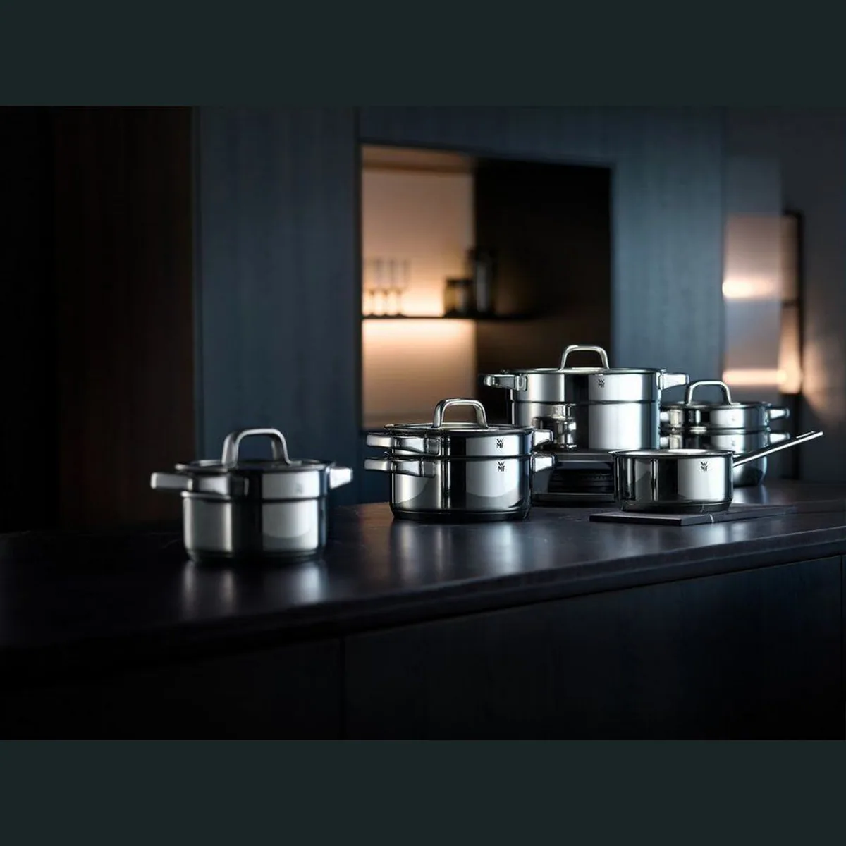 WMF Compact Cuisine Topf-Set, platzsparend stapelbar, energiesparend — 9-tlg. Set aus Cromargan Edelstahl 2
