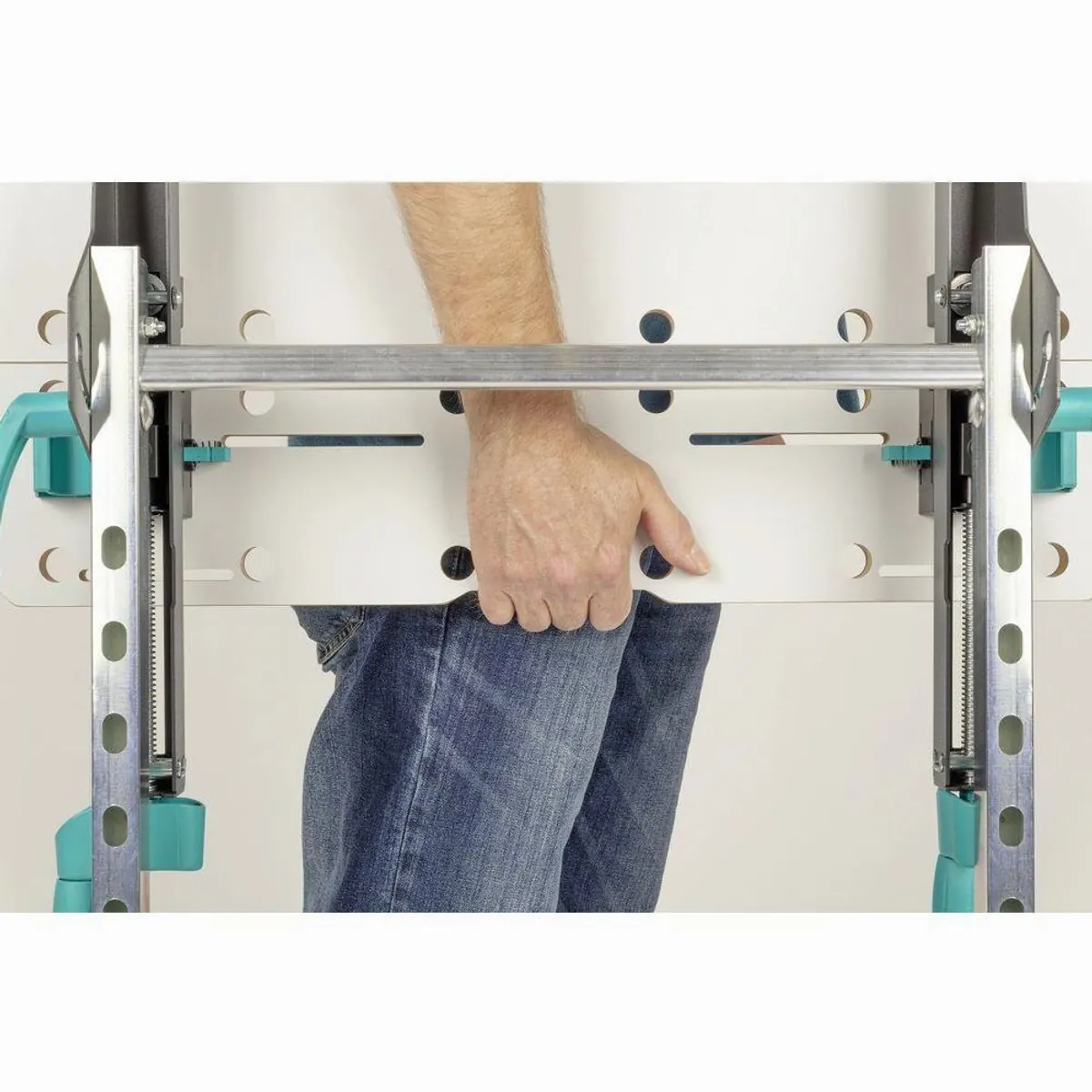 Wolfcraft MASTER 750 ERGO Arbeitstisch, höhenverstellbar, stabil und vielseitig 5