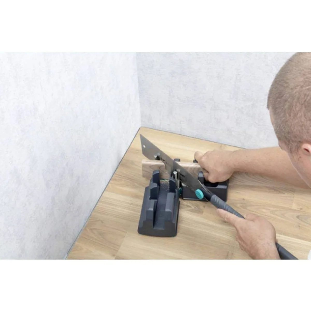 Wolfcraft Handsäge Schmiege und Schneidlade, 2-in-1-Funktion, exakte Gehrungen 5