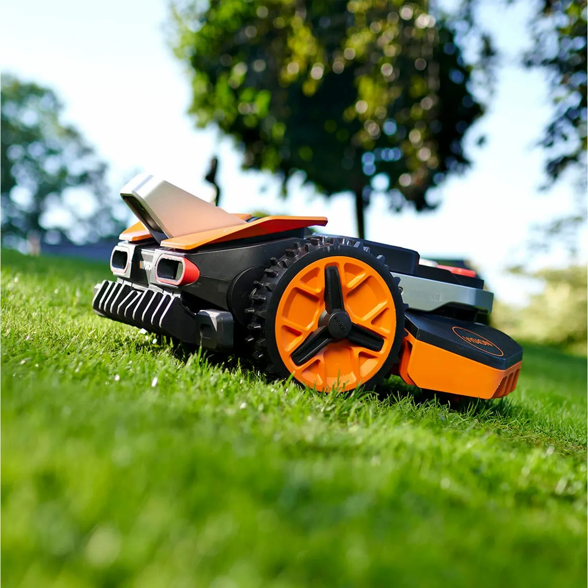 Worx Landroid VISION M600, intelligenter Mähroboter für 600 m² Rasenfläche — kabellos, Hindernisvermeidung, wetterangepasst 4