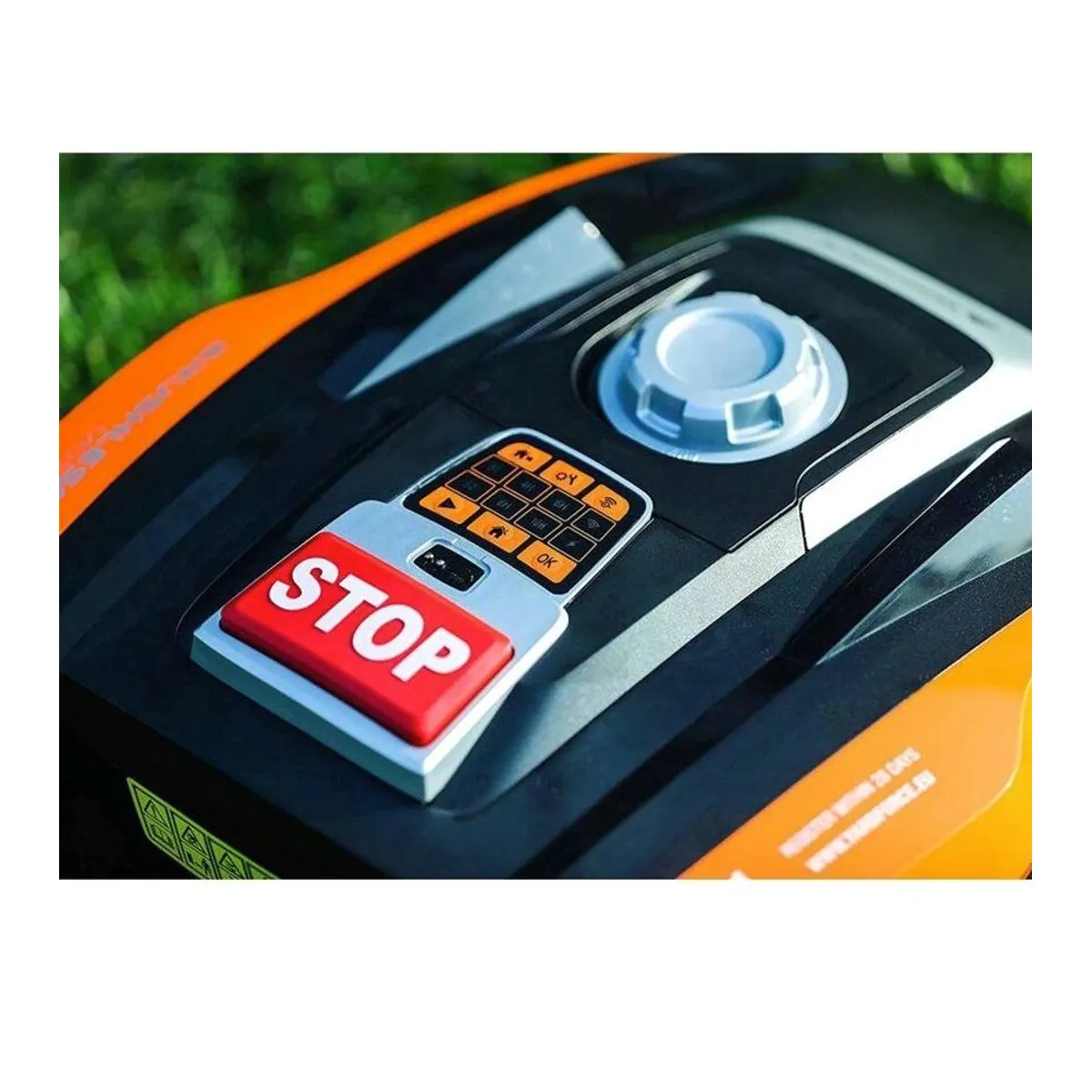 Yardforce Compact 300RBS Mähroboter, App-Steuerung, iRadar-Sensor, bis 300 m² 5
