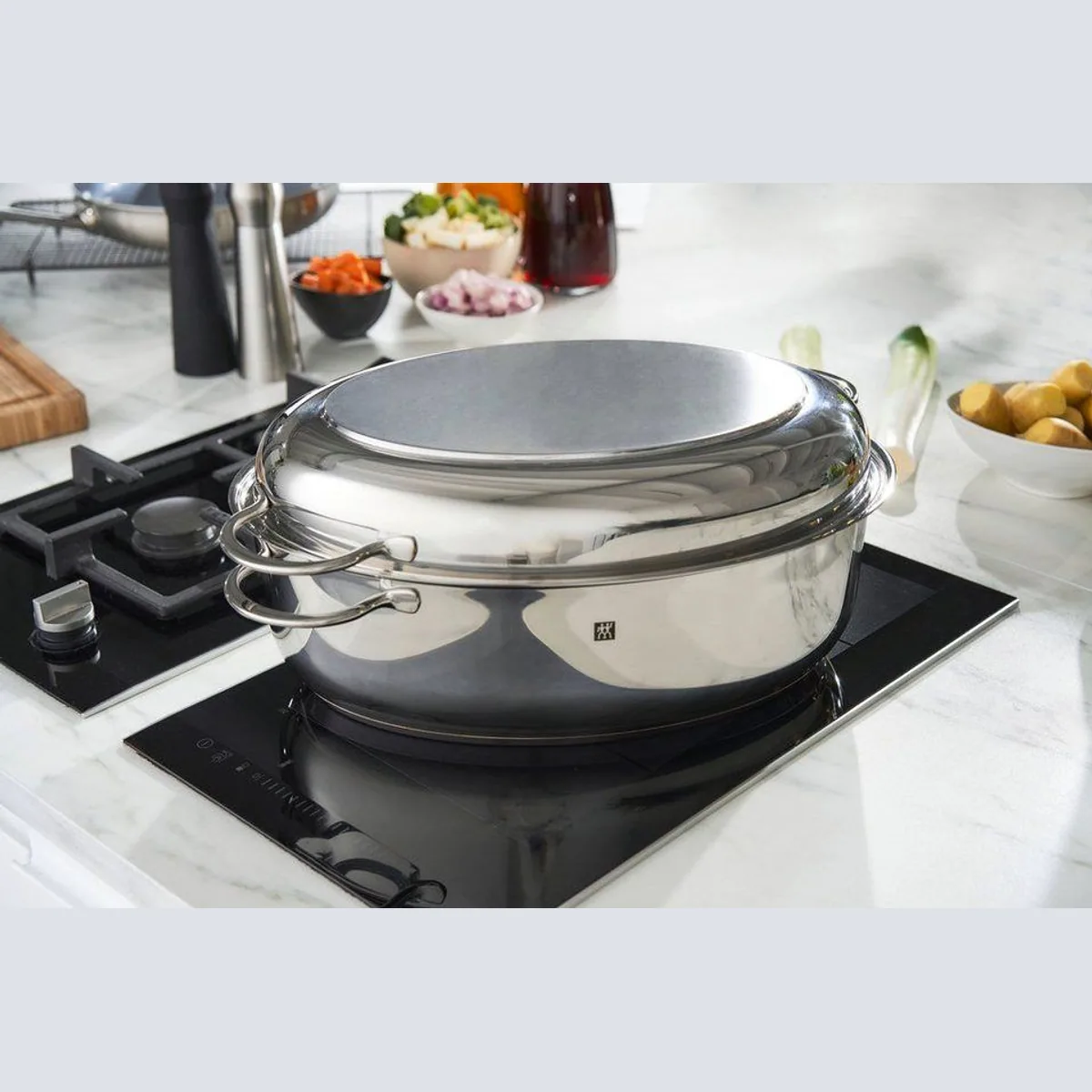 Zwilling Bräter Plus, Edelstahl 18/10, Induktionsgeeignet, robust und langlebig 2