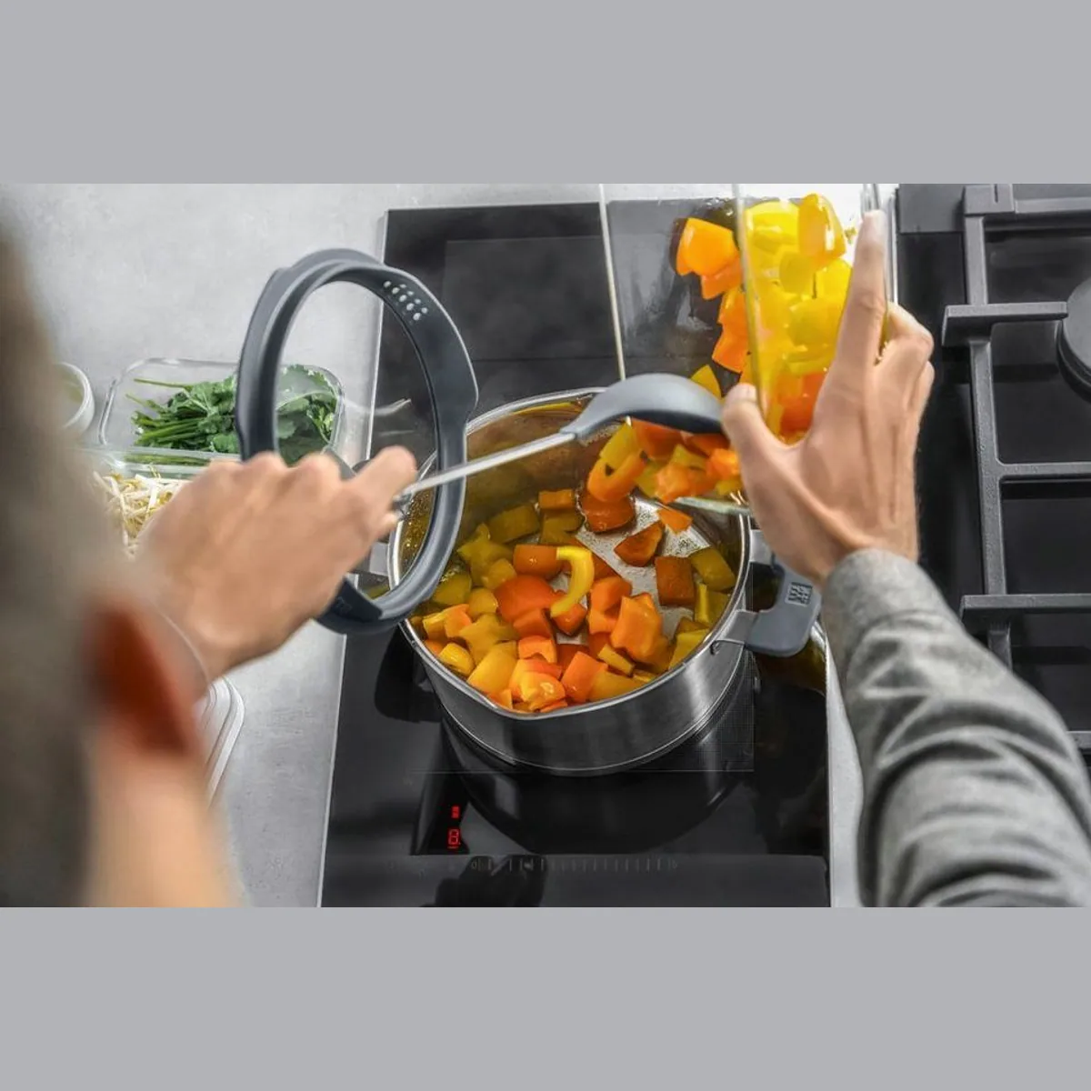 Zwilling Topf-Set Simplify, 4-teilig, Edelstahl, integriertes Sieb, Induktion 3