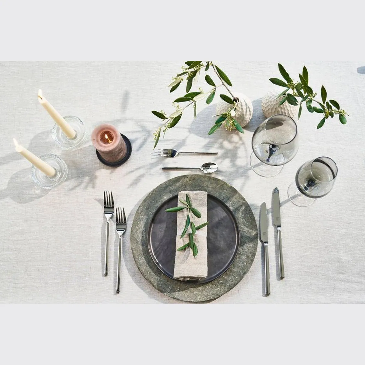 Zwilling Besteck-Set Aberdeen, 30-teilig, rostfrei, spülmaschinengeeignet, elegantes Design 3