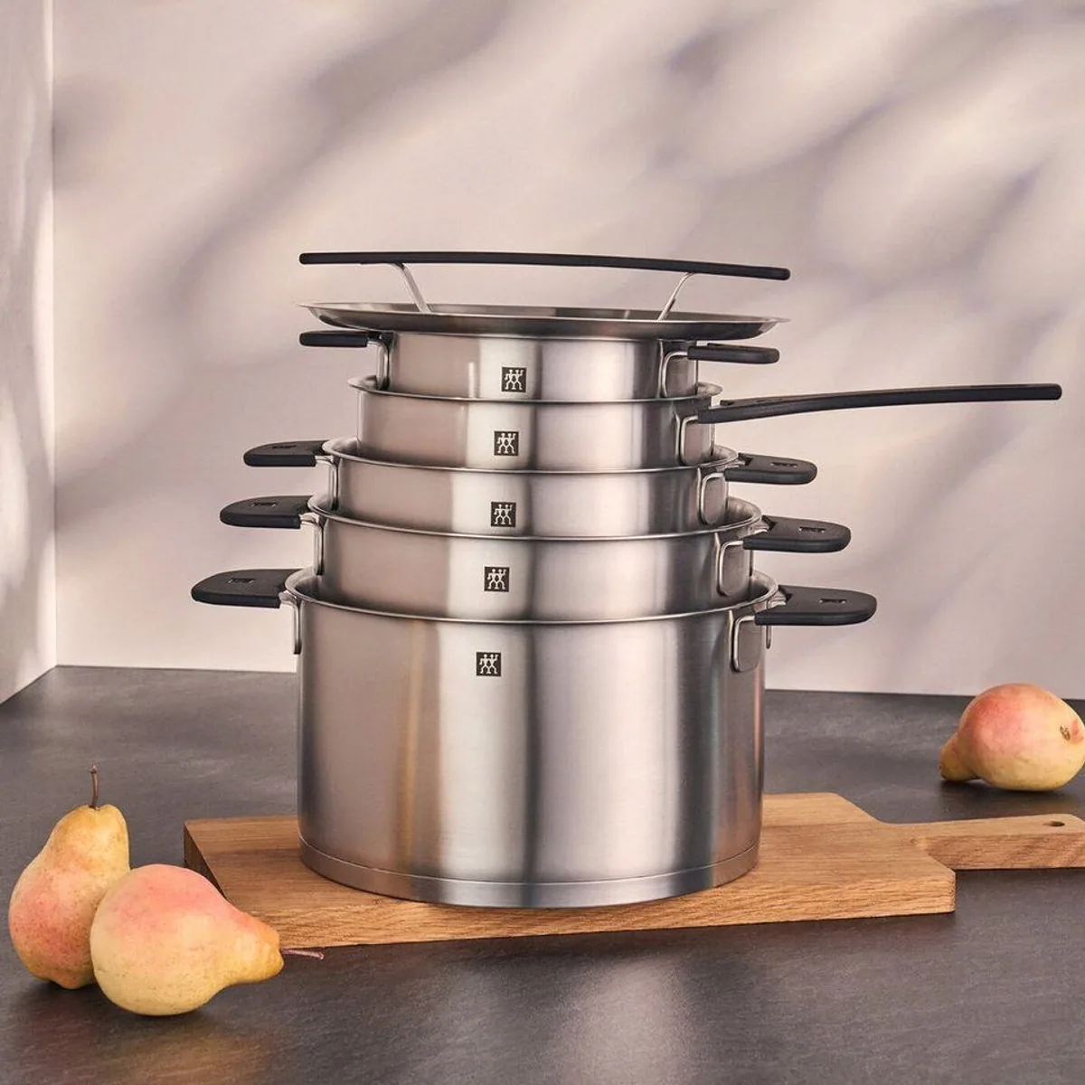 Zwilling Topf-Set More, Edelstahl 18/10, stapelbar, innovative Deckel, kühlbleibende Griffe 3